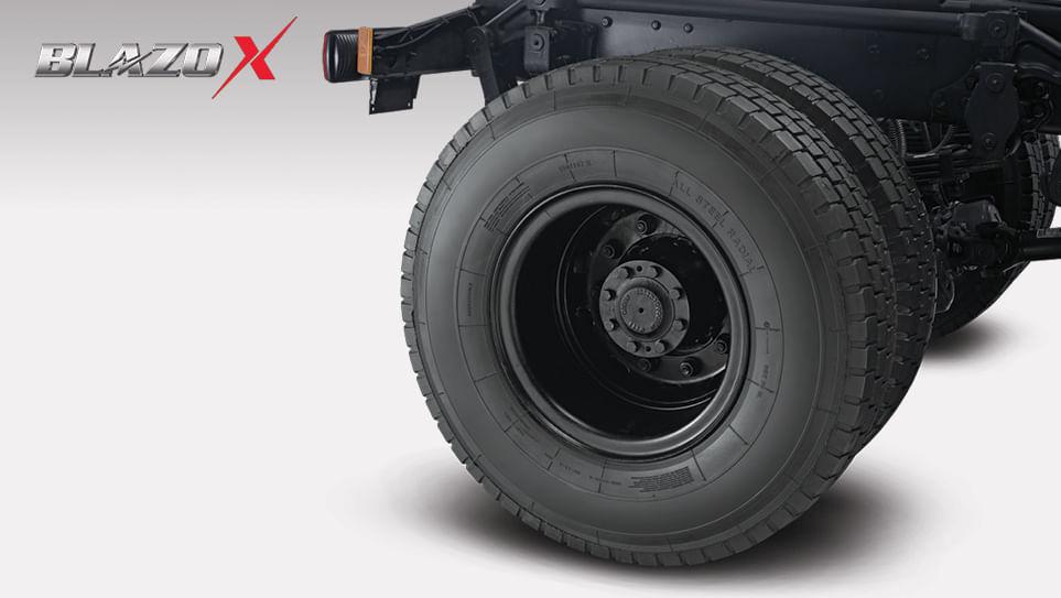 Mahindra Blazo X 42